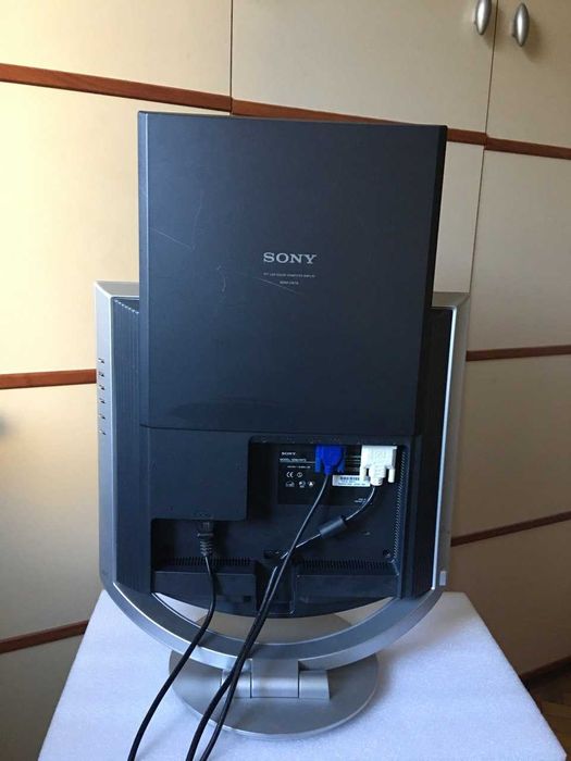 Продам монітор Sony SDM-HX73 17``