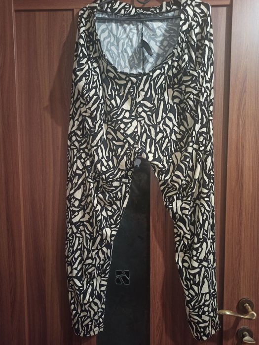 Продам штаны лосины