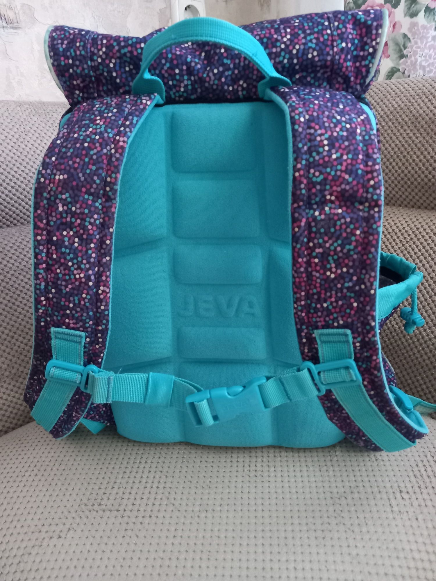Рюкзак школьный JEVA