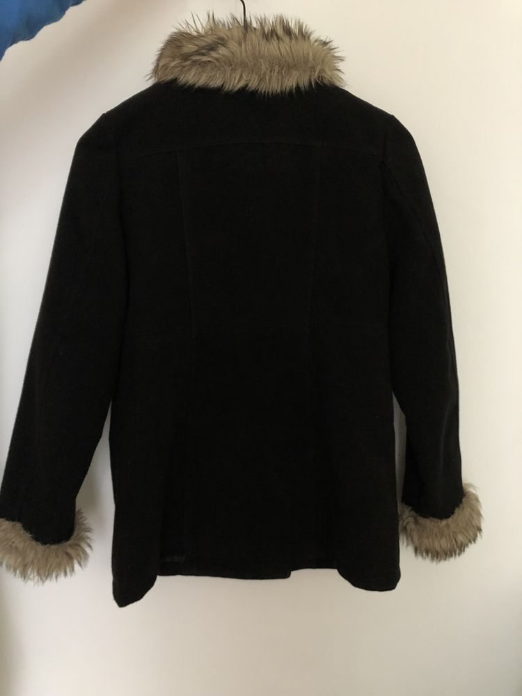 Czarny  płaszczyk kurtka z futerkiem H&M 164  młodzieżowa