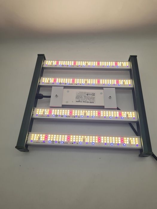 Lampa LED do uprawy roślin pełne spektrum światła funkcja ściemniania