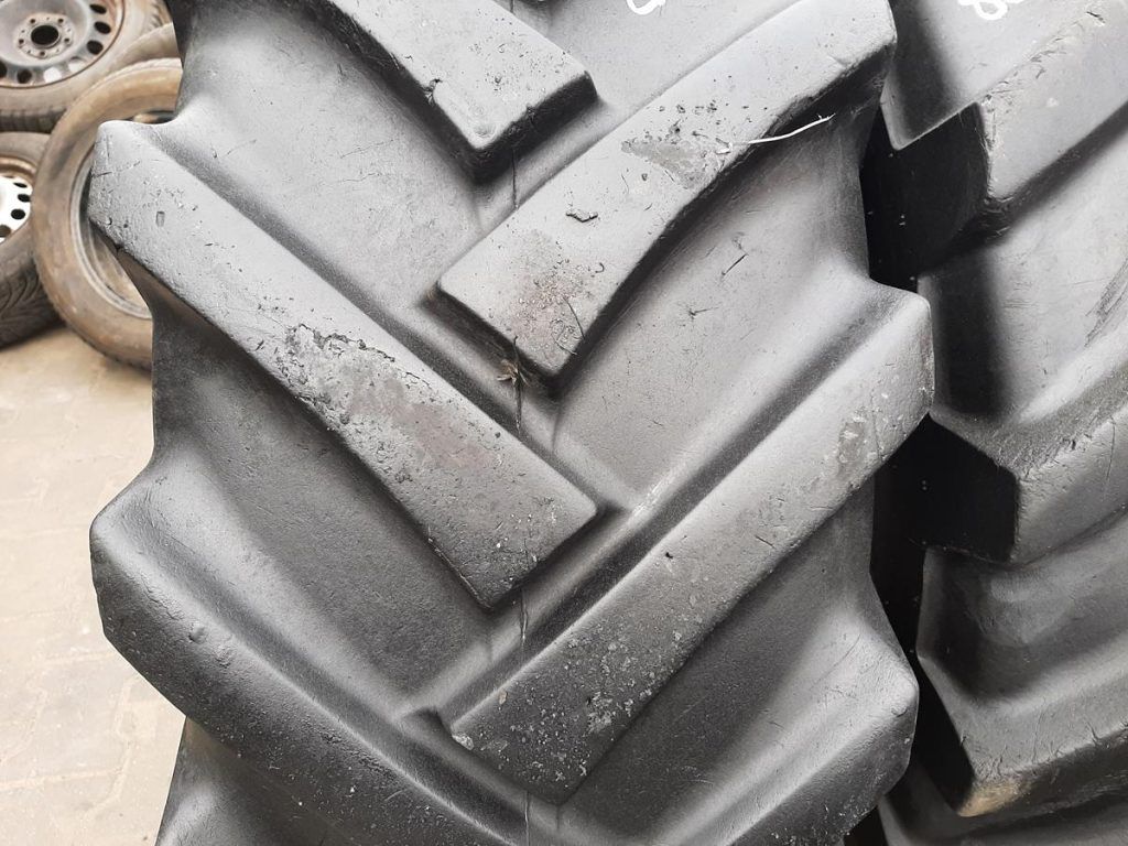 Opona używana 405/70-20 ; 16.0/70-20 ; 405/70R20 MRL 600zł W4443