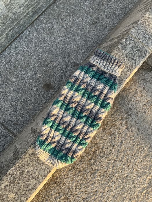 Handmade! Sweterek dla psa lub kota na zamowenie