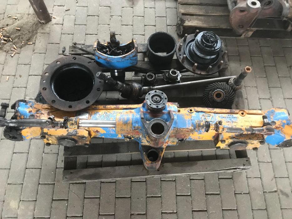 Most Koparki ZF APL-B355 AP-B355 zwrotnica zwolnica wkład półoś wałek