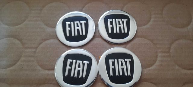 naklejki w alu felgi do Fiata średnica 5.9cm czarne logo