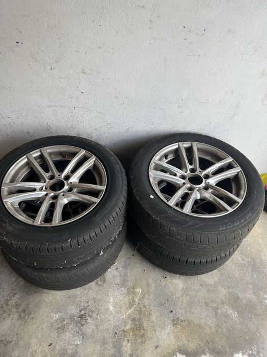 Vendo jantes 16 com pneus