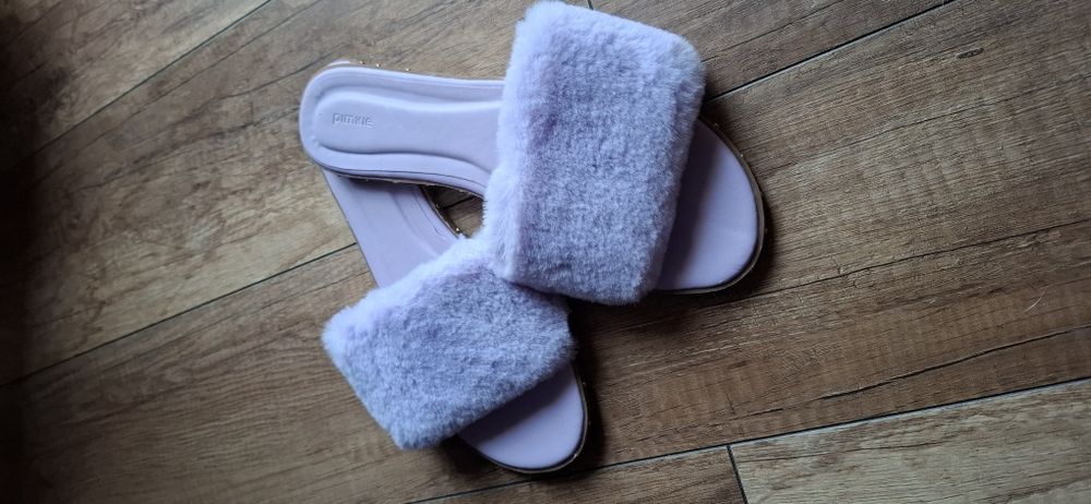 Klapki Pimkie lila futerko 39 nowe
