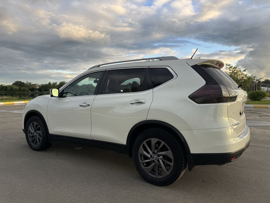 Nissan rogue ніссан рог бензин/газ максимальна комплектація