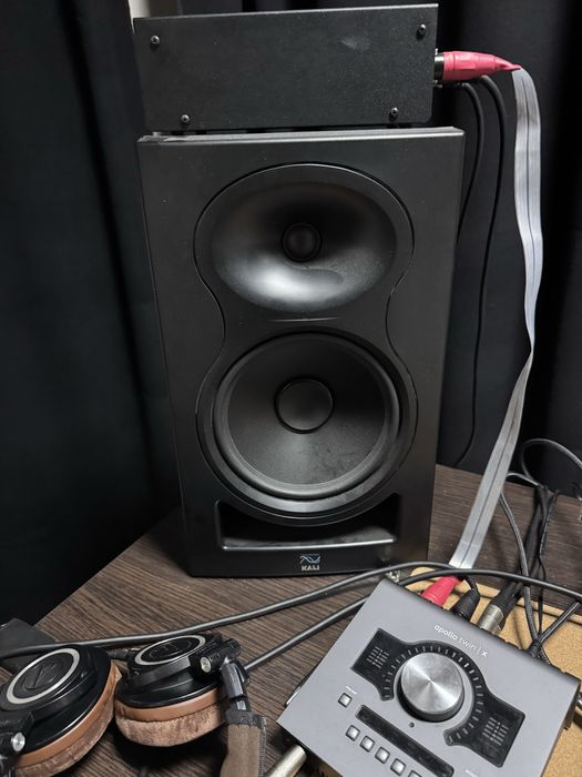 Продам Kali audio Lp 8