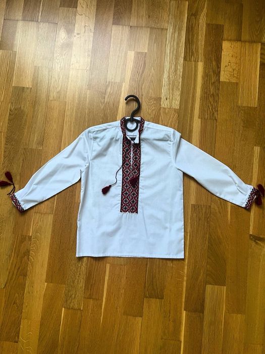 Вишиванка ручної роботи