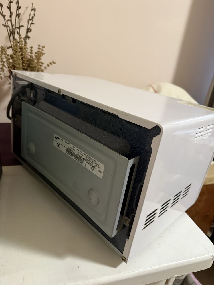 Микроволновка микроволновая печь Samsung CE2738