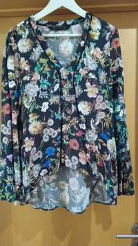 Blusa Zara com flores