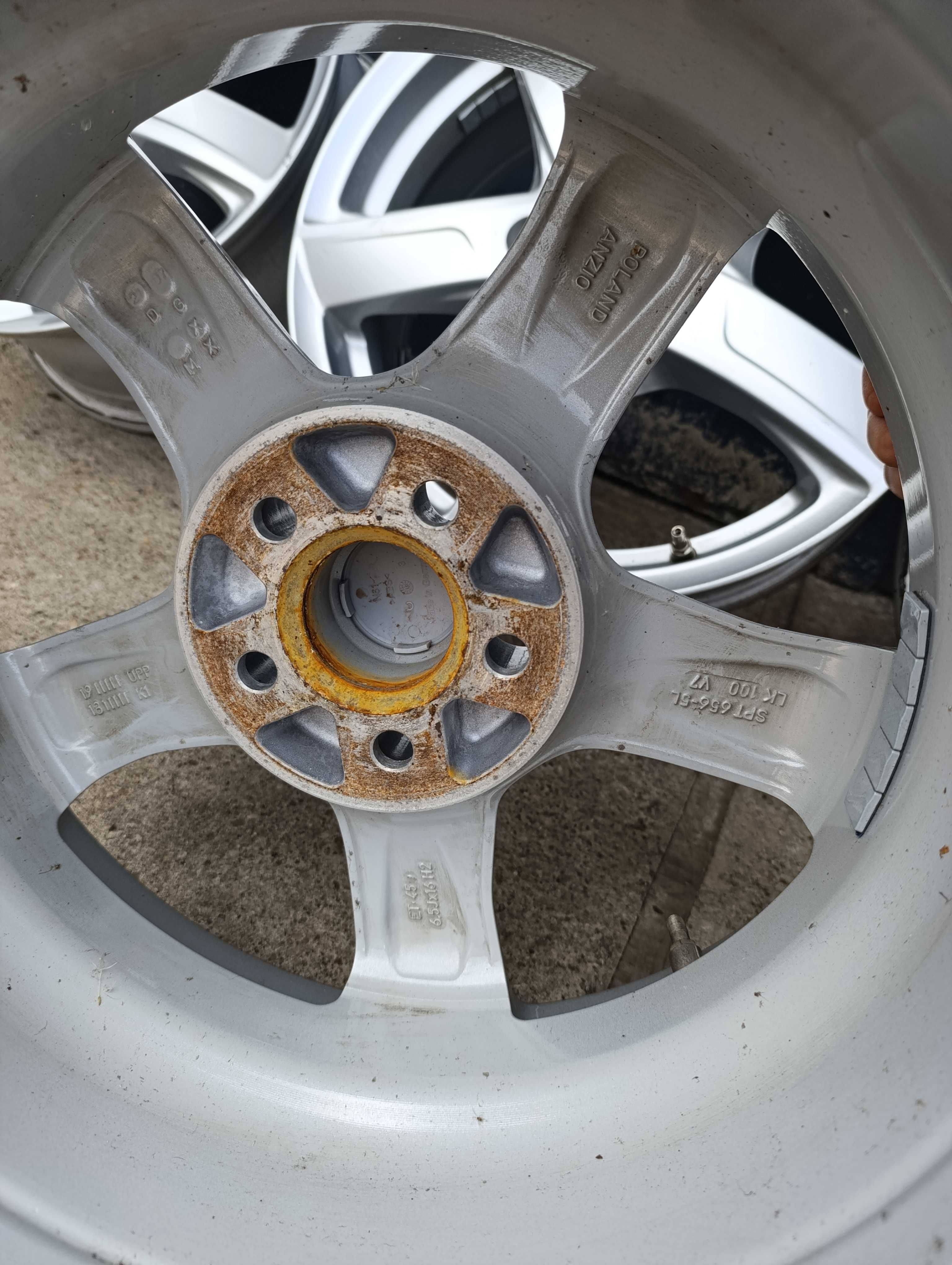 Felgi Platin 16" 5x100 ET45 VW Polo T-Cross Skoda Rapid Seat Arona