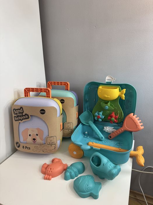 Дитячі іграшки .