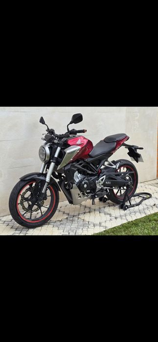 Vendo Honda CB125R