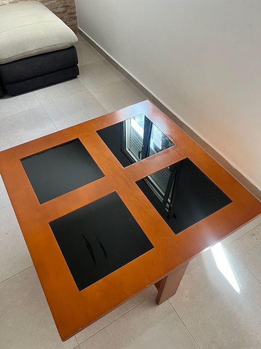 Mesa de Centro com 4 Puffs