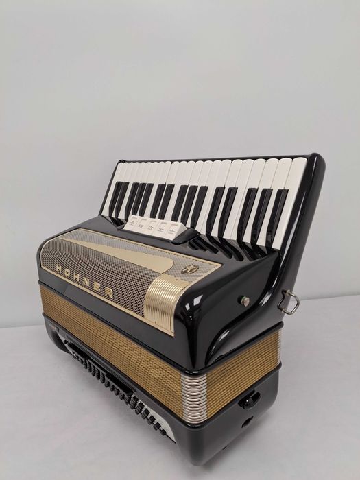 Akordeon Hohner Lucia III, 96 basów ,trzy chóry stan bdb zamiana!!!