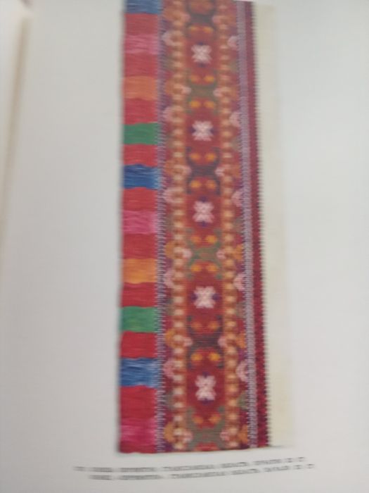 Тканини і вишивки