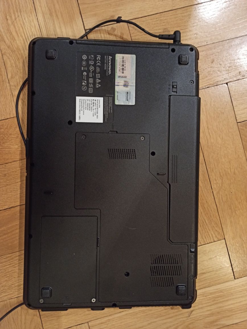 Laptop Lenovo G550 15,6 cala 2GB RAM tanio