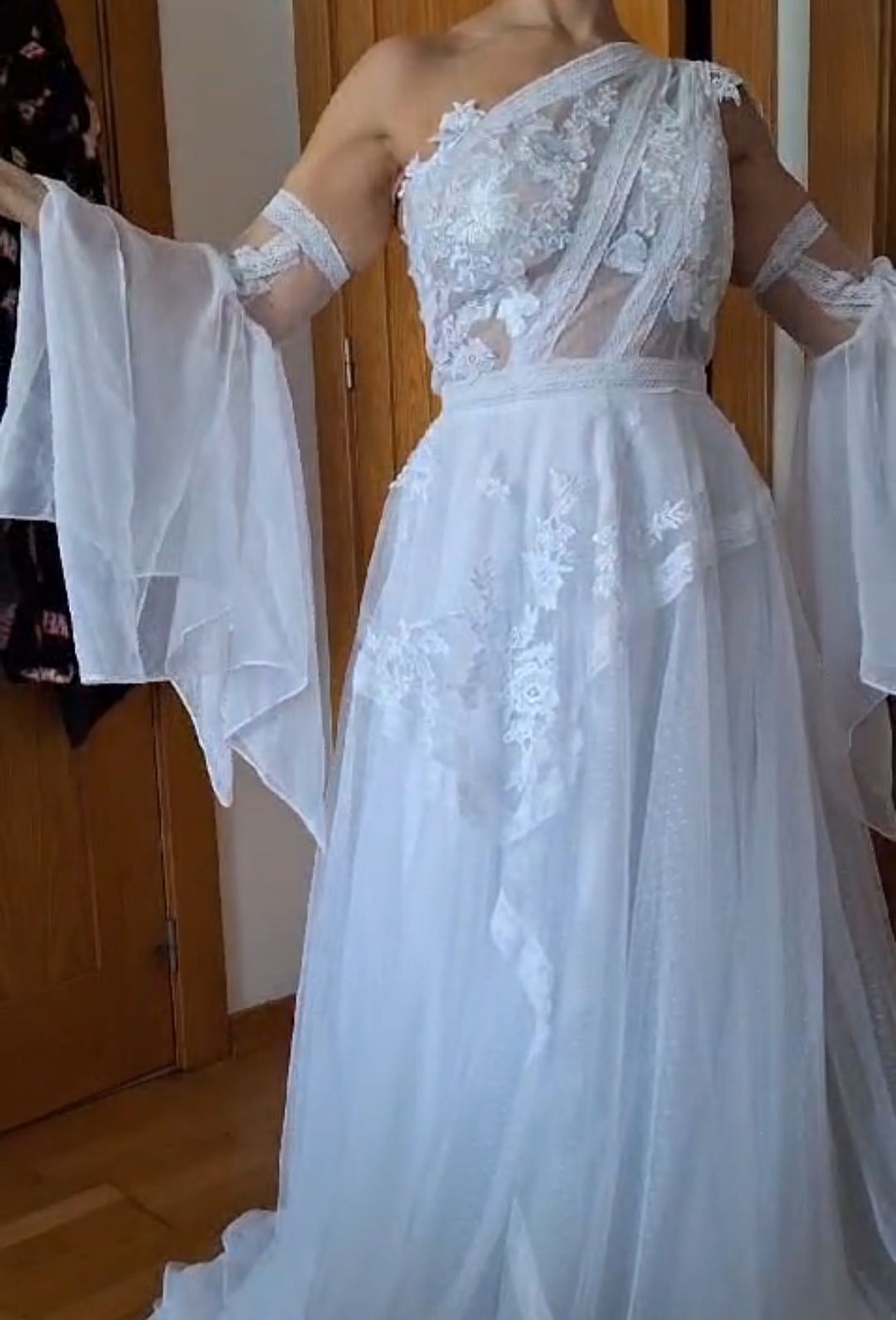 Vestido de noiva nunca usado, modelo exclusivo