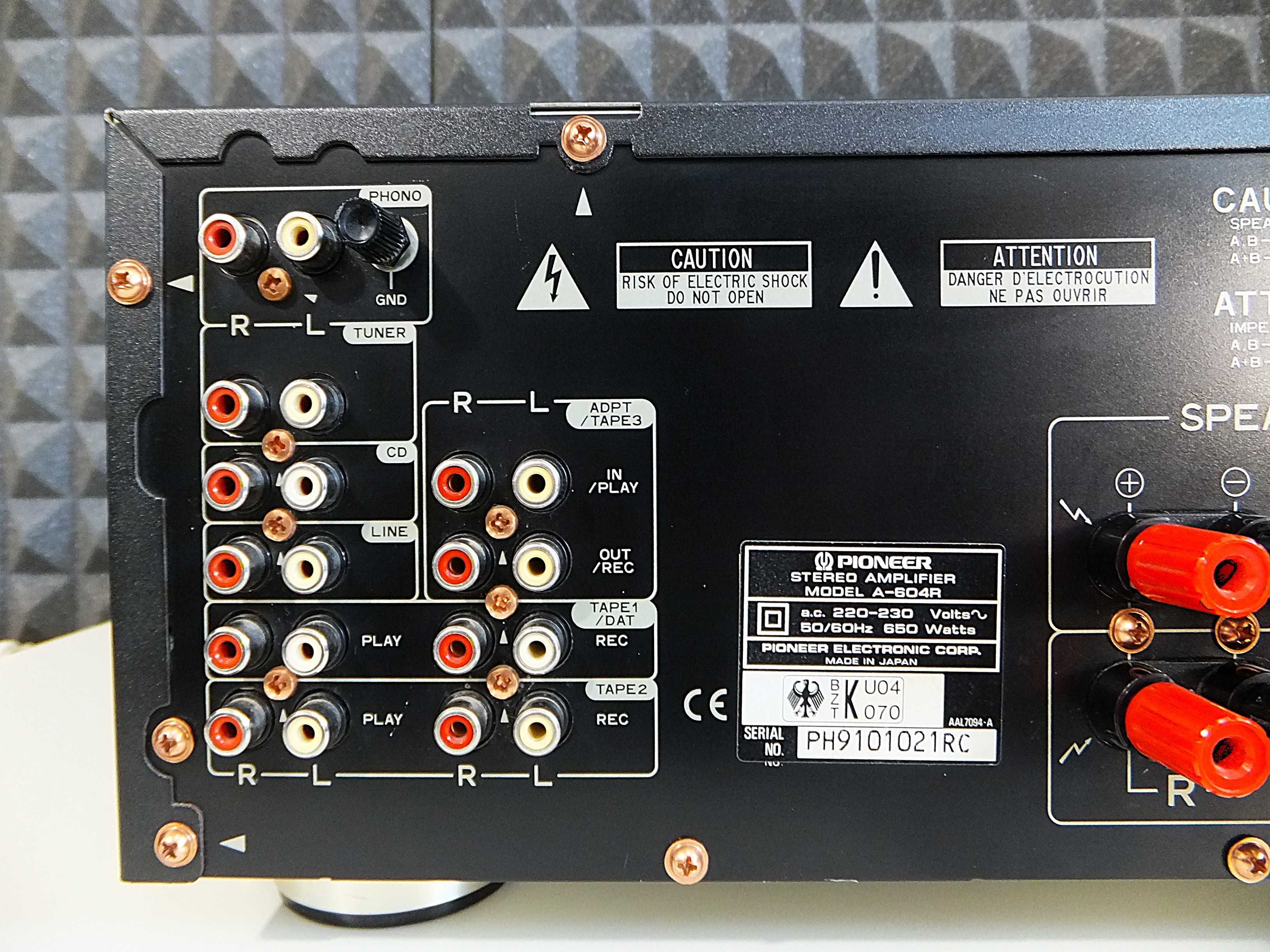 Solidny wzmacniacz stereo PIONEER A-604R / 650W