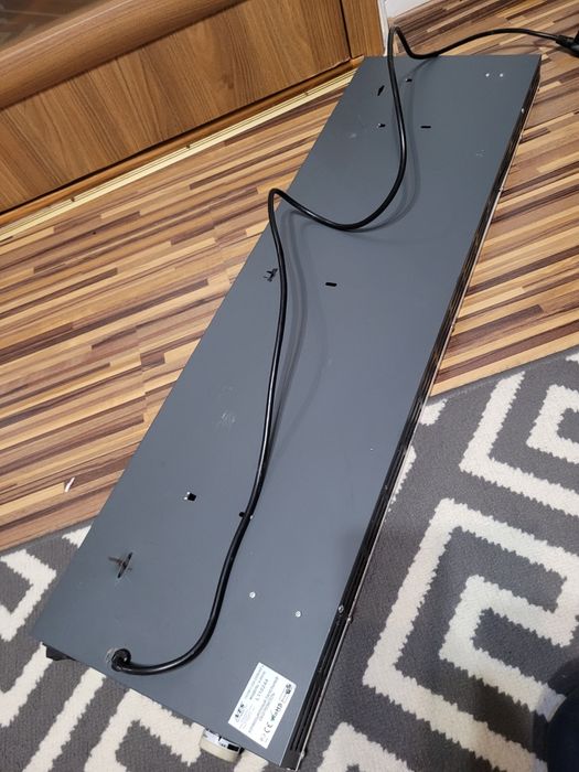 ścienny grzejnik konwekcyjny, 1500W, wystarczająco wydajny, cienki grz
