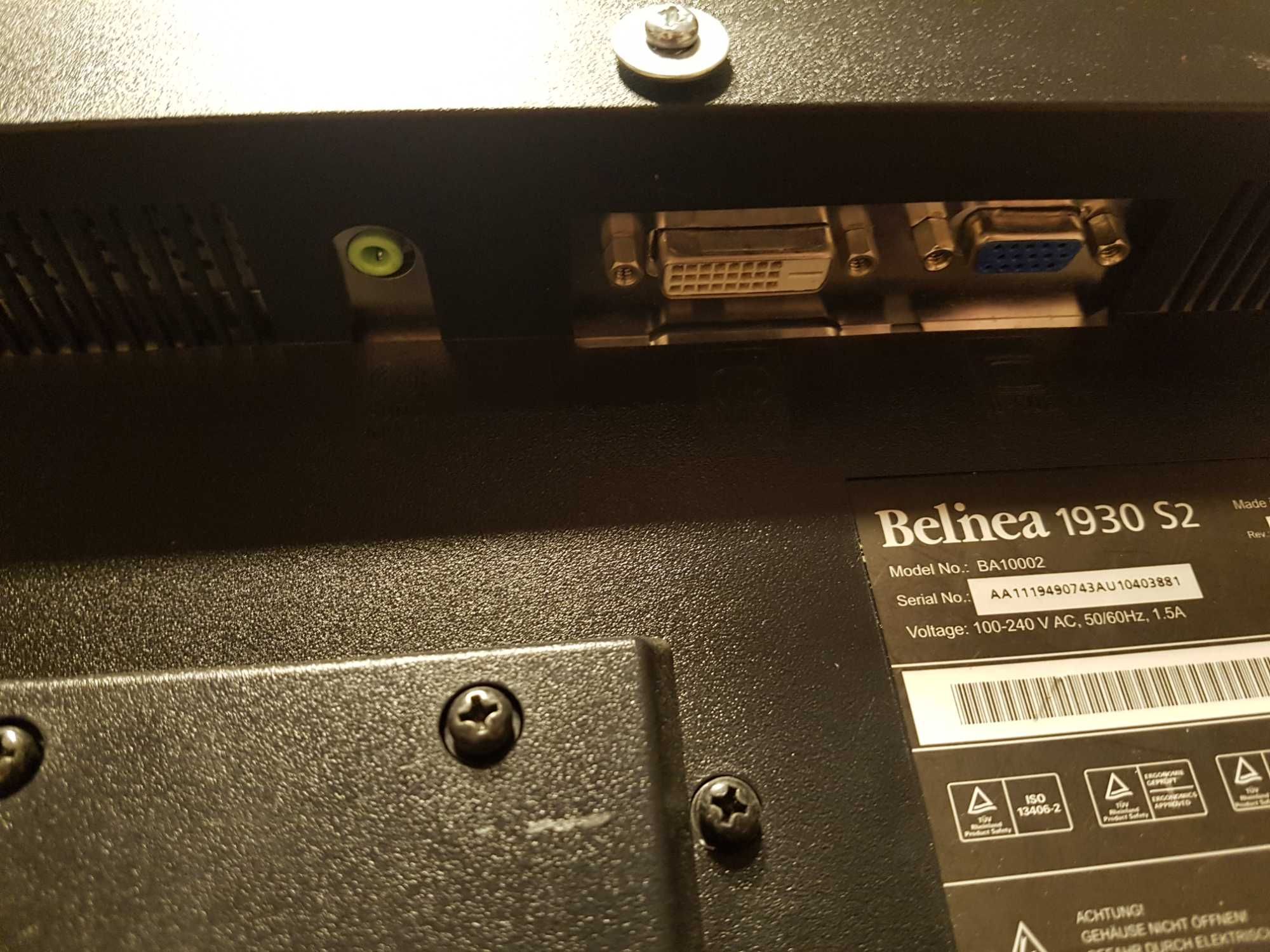 Monitor 19"  kolor