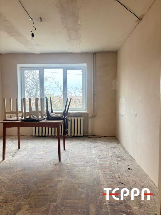 Продаж 2-кімнатної квартири під чистову обробку