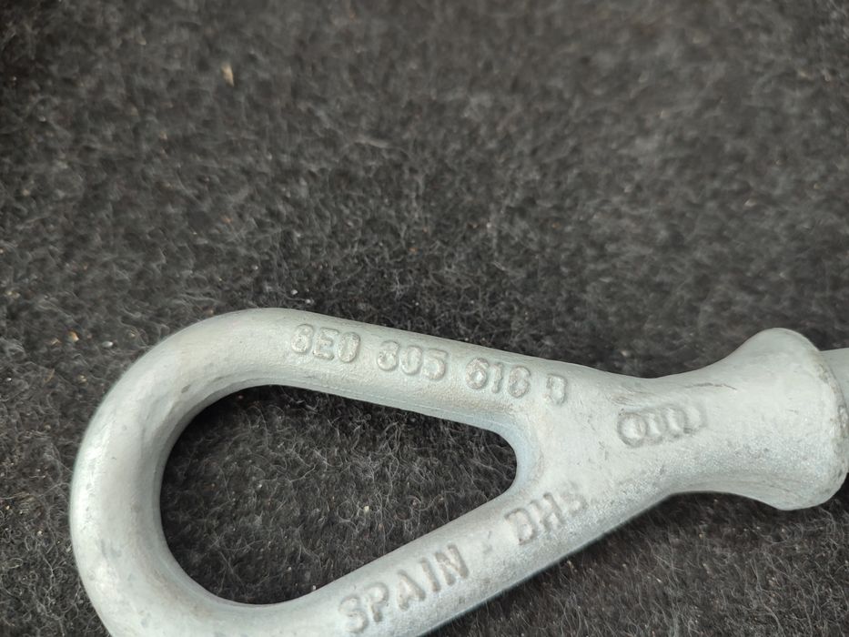 Крюк буксирування Ауді А4 В7 А6 С6 гак буксировочний Audi A4 B7 A6 C6