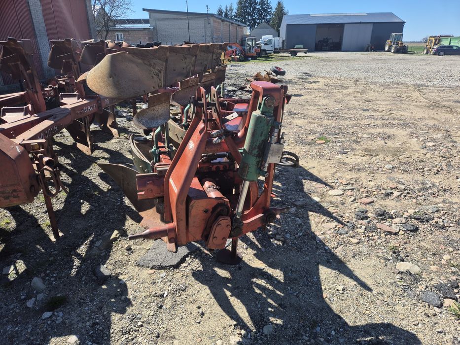 Pług Kverneland 4 resor 3+1