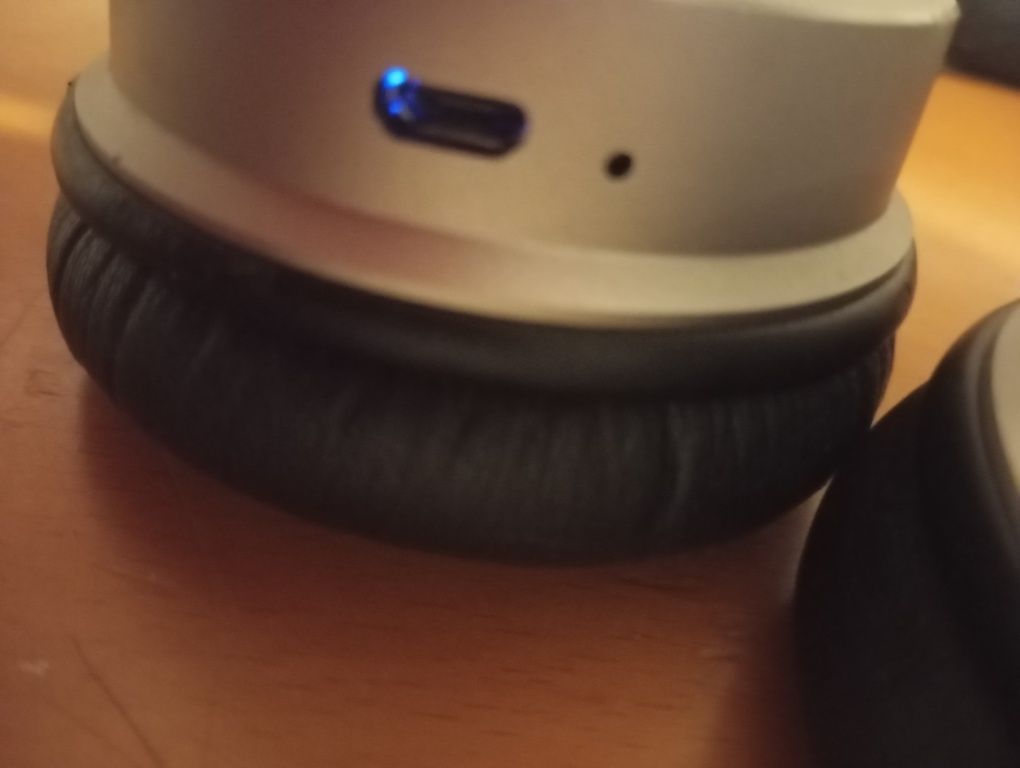 Słuchawki bezprzewodowe przez bluetooth Manta model HDP9005 działa