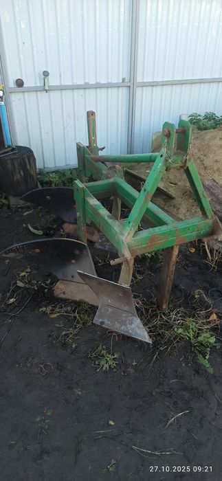 Продам плуг 2/25