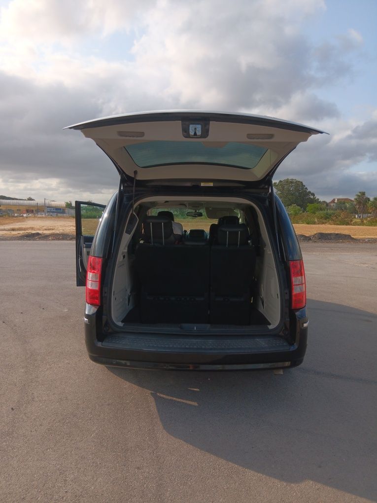 Chrysler Grand Voyager 2010 poucos km