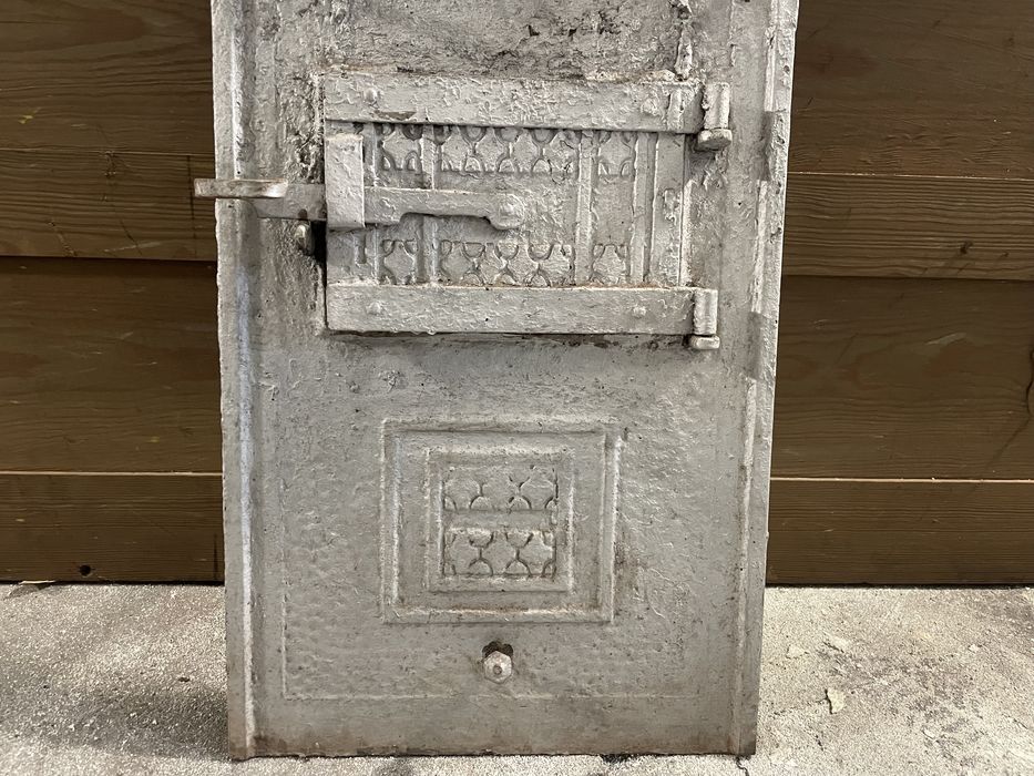 Stare przedwojenne drzwiczki z kuchni kaflowej pieca kaflowego Antyk