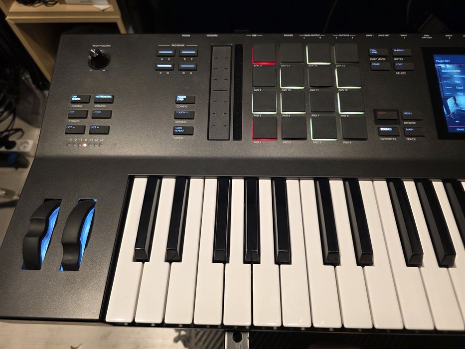 Sintetizador AKAI MPC Key 61