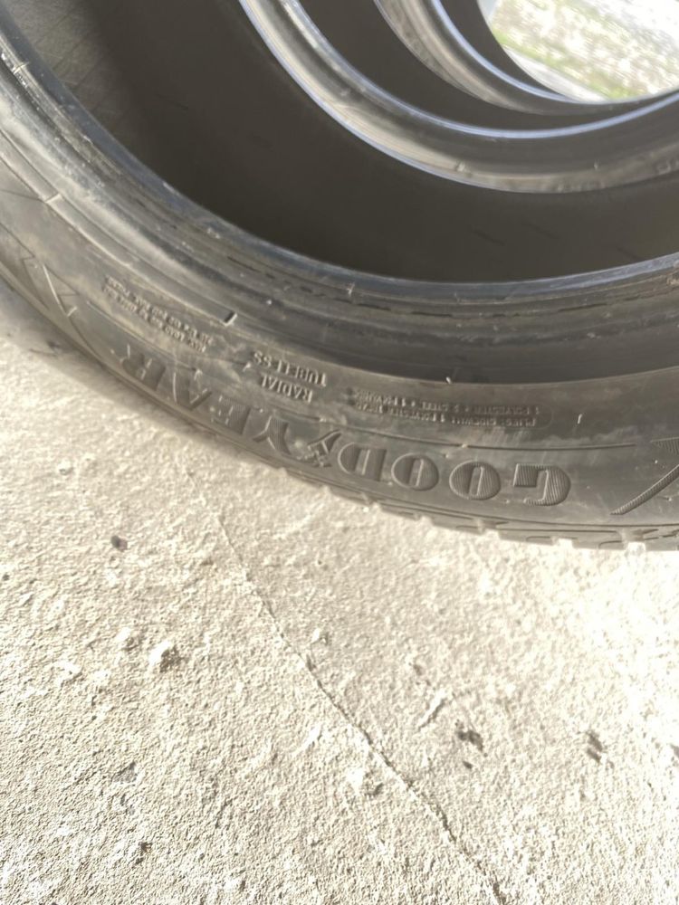 Goodyear 245 50 r18