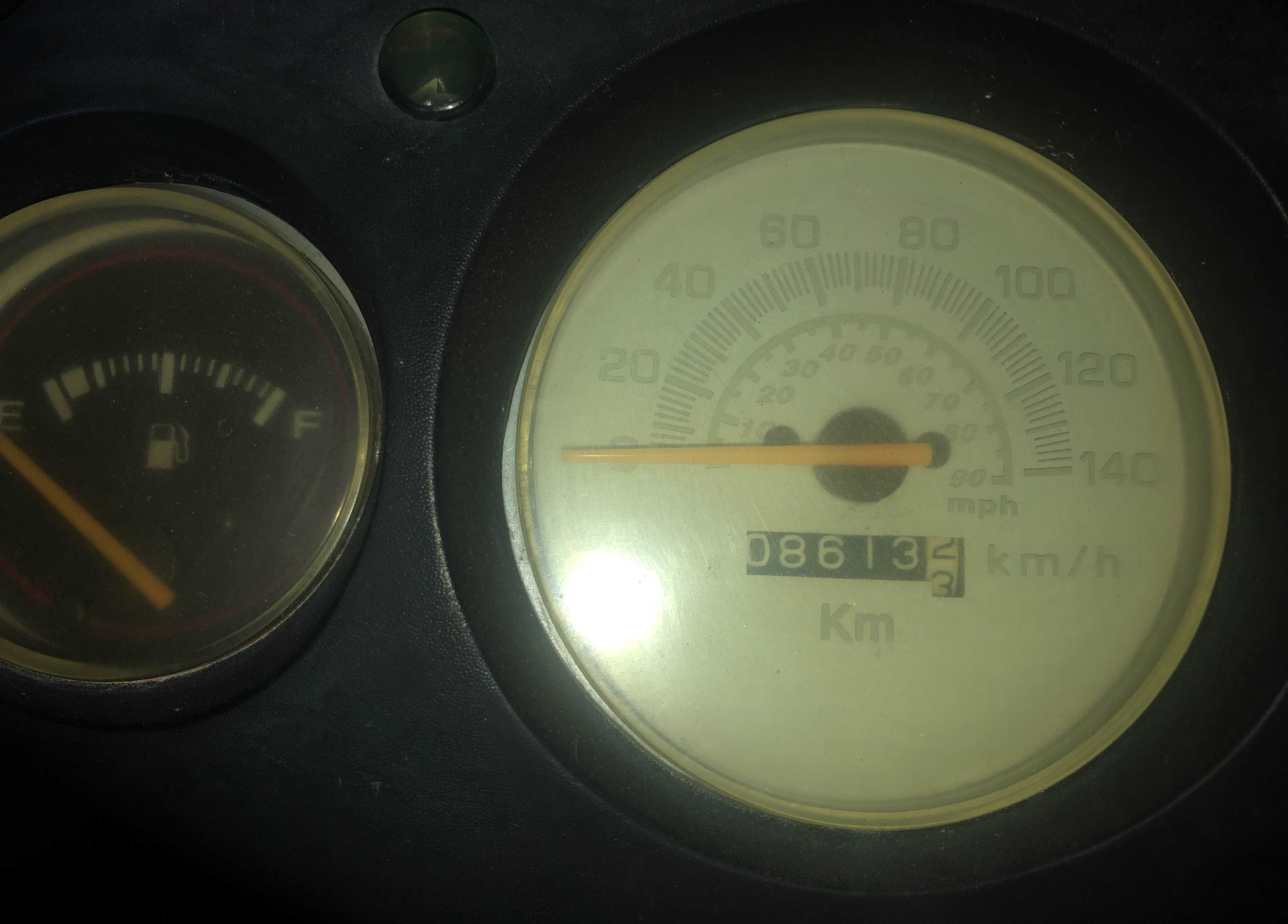 Mota 125 Keeway, pouco uso e de garagem