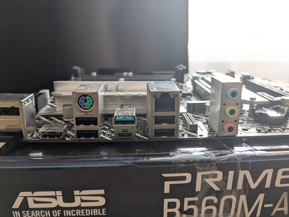 Материнська плата Asus PRIME B560M-A