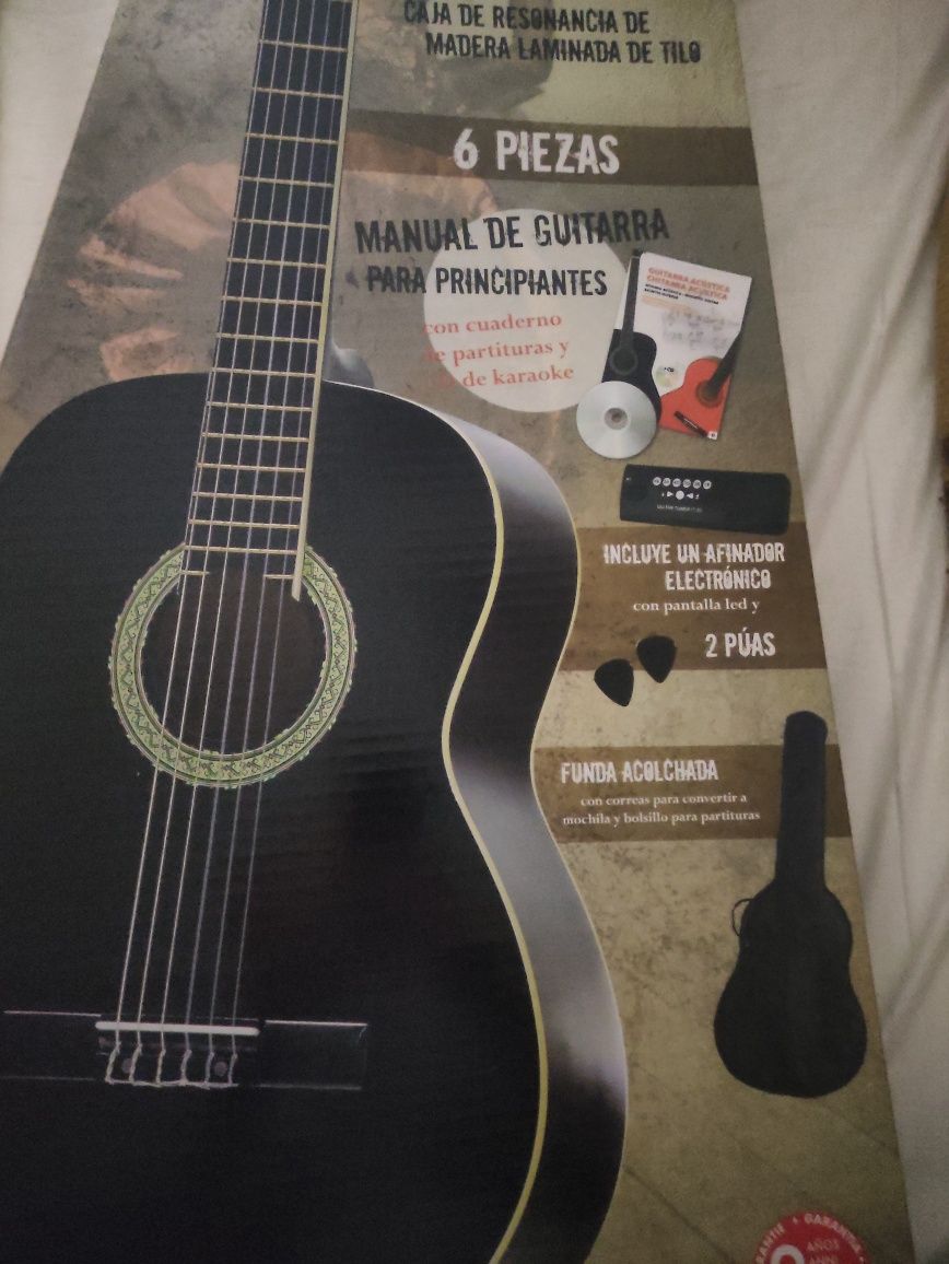 Guitarra classica Nova Preta com extras