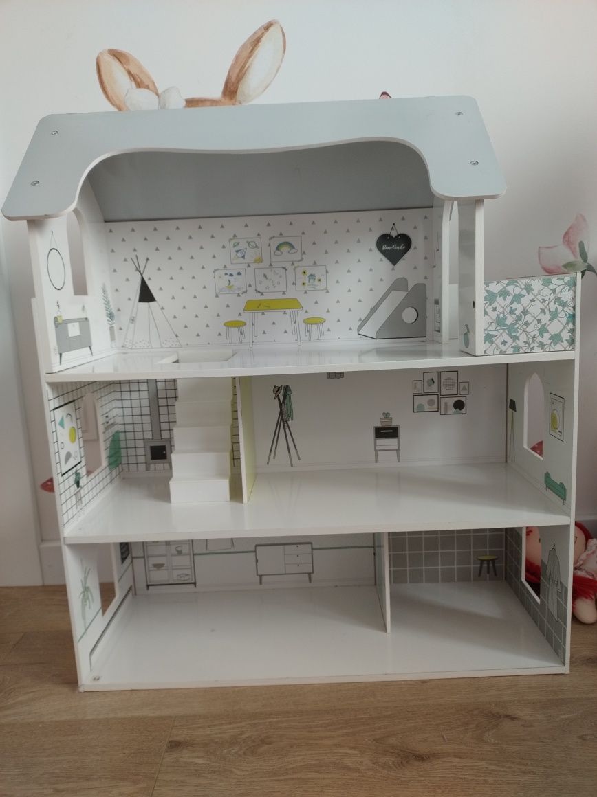 Duży domek dla lalek, figurek, drewniany