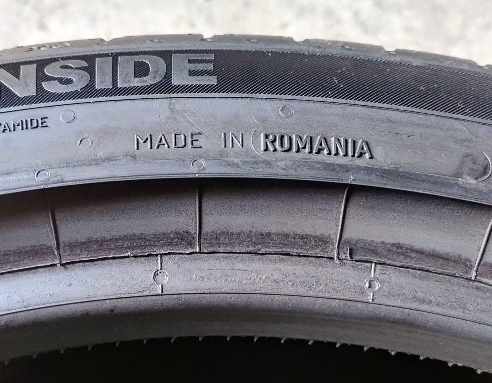 Шини літні R18 225/40 Continental Premium Contact 7