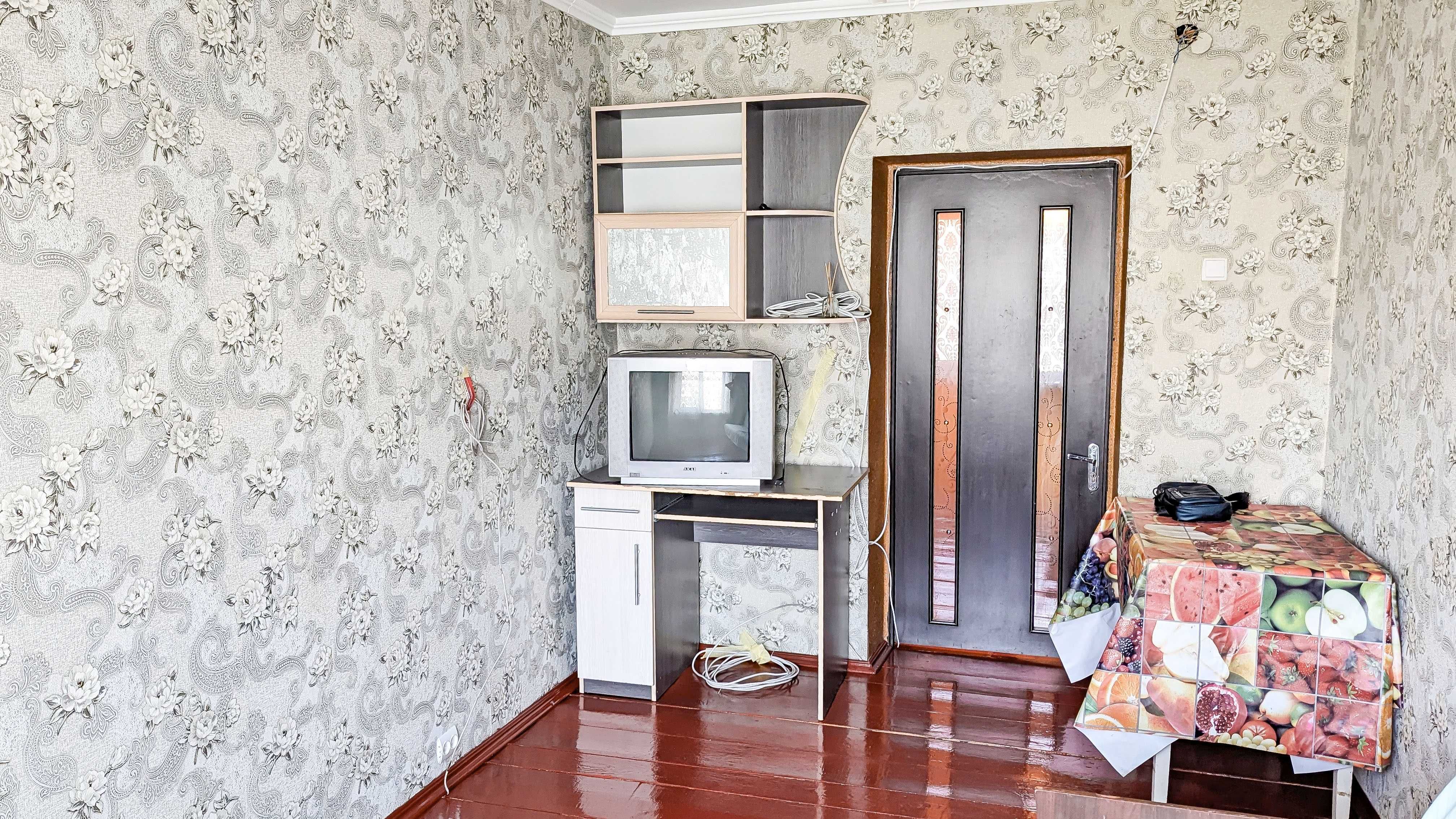 Затишна кімната в гуртожитку по Відінській в Рівному