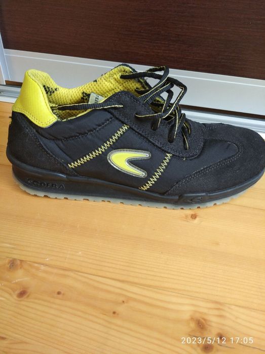 Будівельне взуття