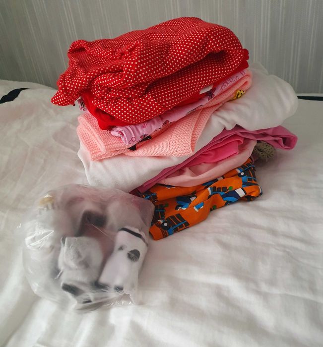 Zestaw ubranek dla dziewczynki  110/116