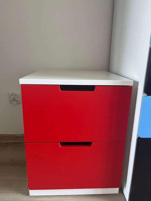 Stoliczek nocny  do pokoju dziecięcego