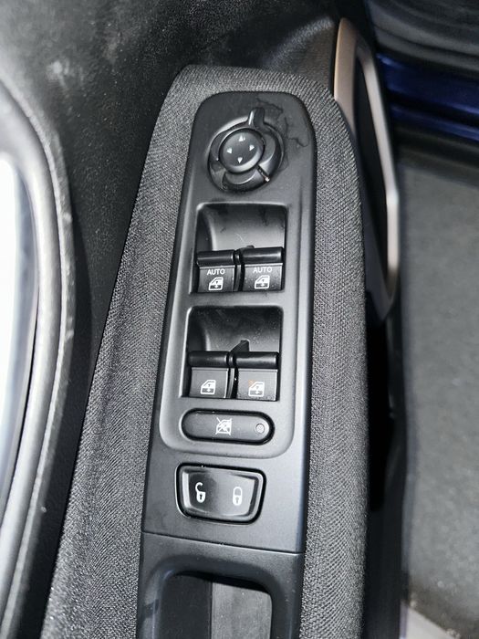 Продаю Jeep renegade latitude