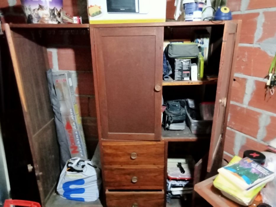 Móvel para arrumação altura 1,56 comp 1,48 fundo 50 cm