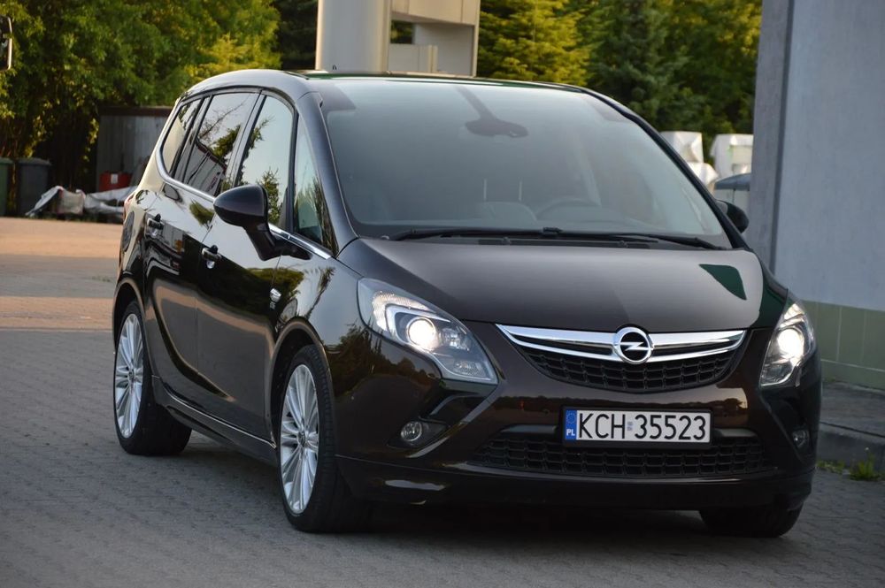 Opel Zafira OPC line / audio INFINITY / niski przebieg / 2x kluczyk / ZADBANA