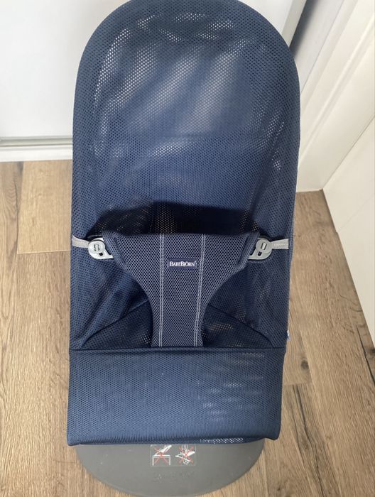 Bujaczek lezaczek babybjorn