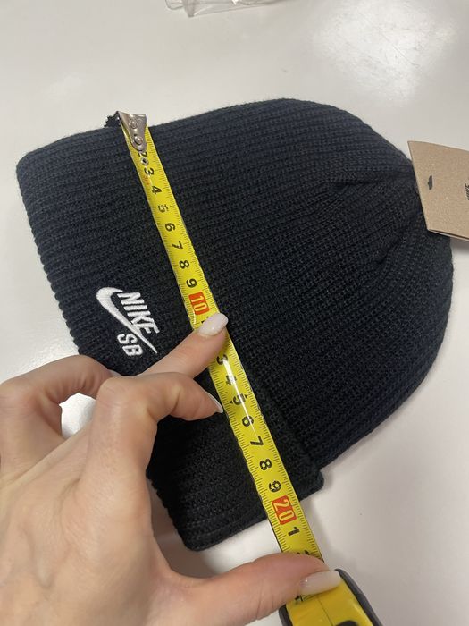 Шапка Nike HF7003-010